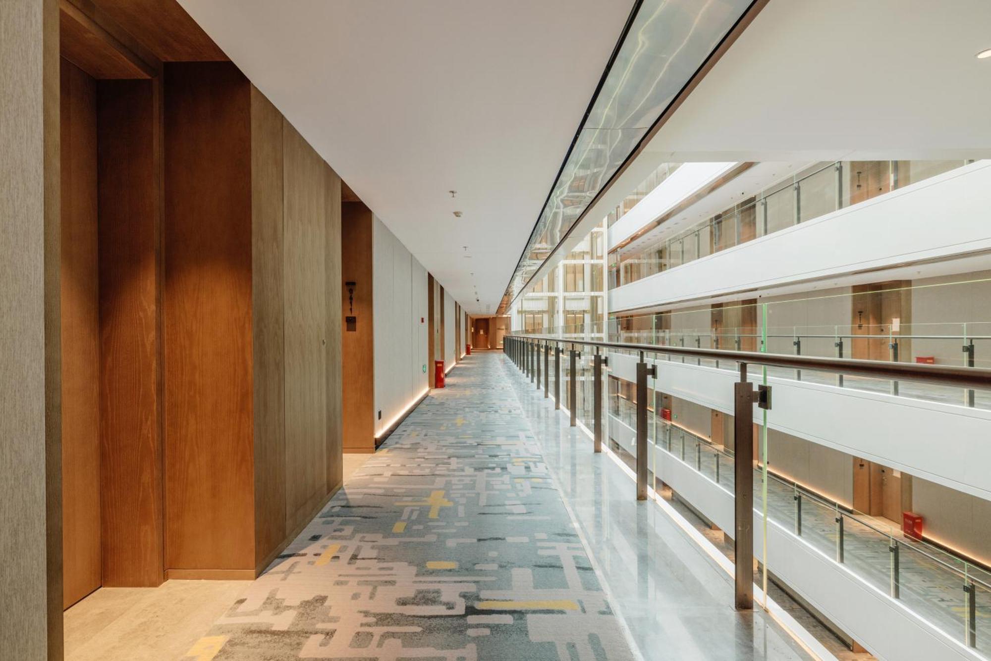 Radisson Hotel, Daxing Airport Hotel 4*